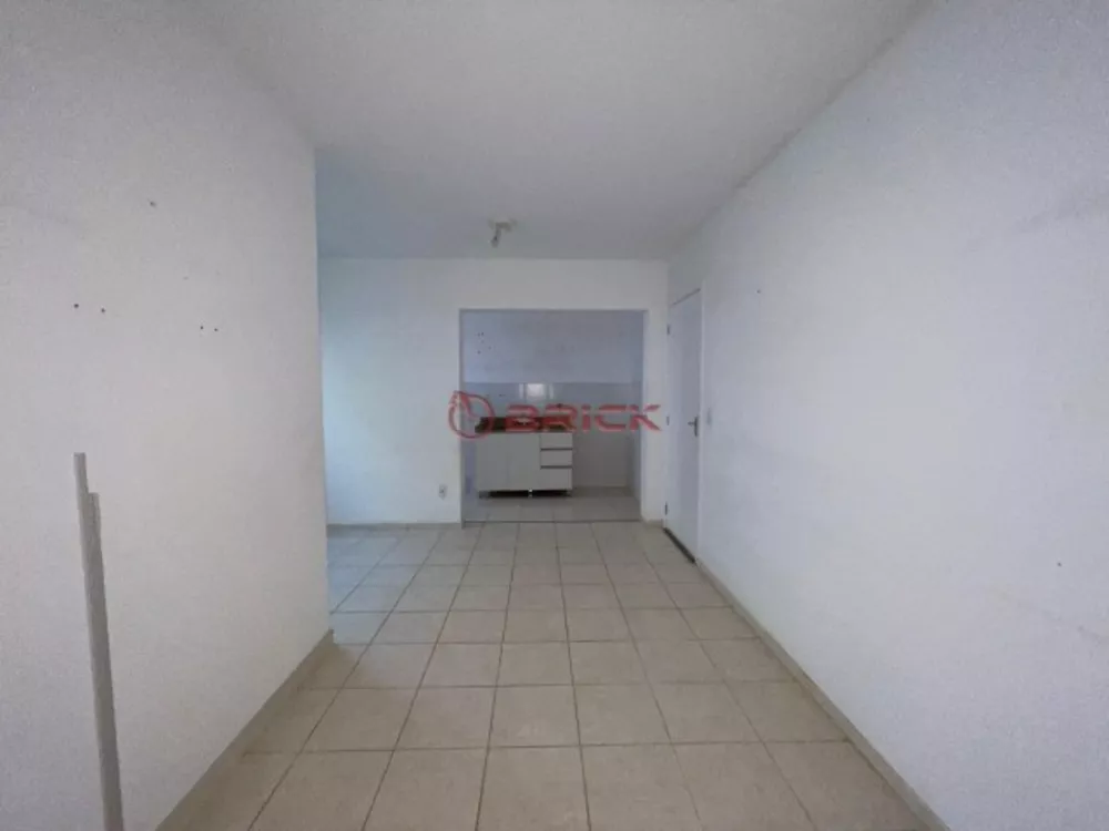 Apartamento à venda com 2 quartos, 49m² - Foto 3