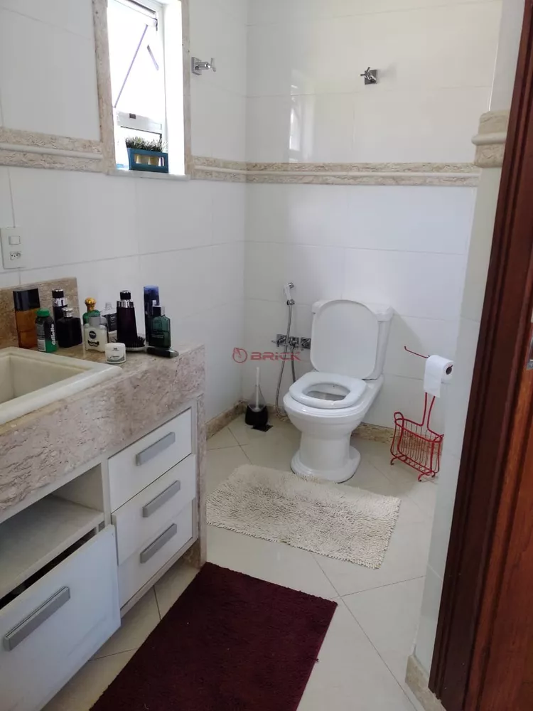 Casa à venda e aluguel com 6 quartos, 250m² - Foto 10