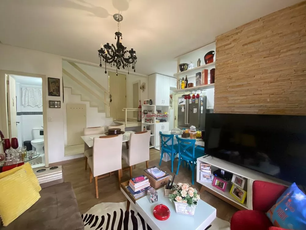 Casa à venda com 2 quartos, 90m² - Foto 6