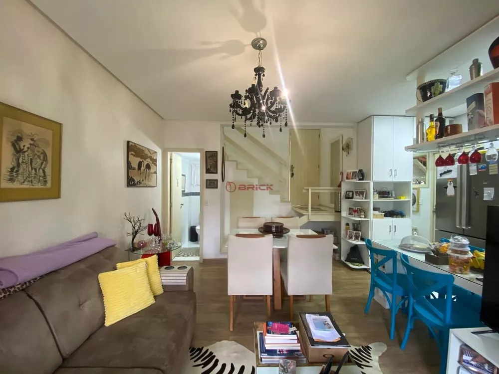 Casa à venda com 2 quartos, 90m² - Foto 3