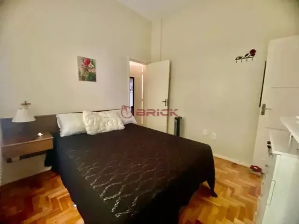 Apartamento à venda com 2 quartos, 67m² - Foto 4