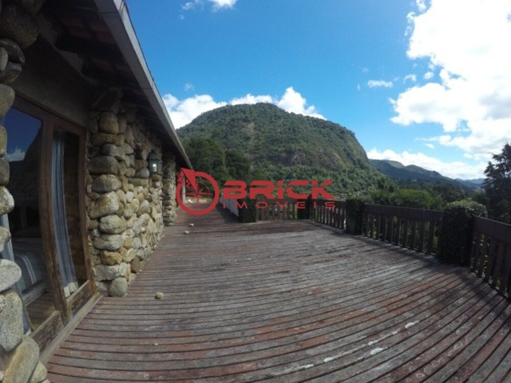 Casa à venda com 4 quartos, 480m² - Foto 2
