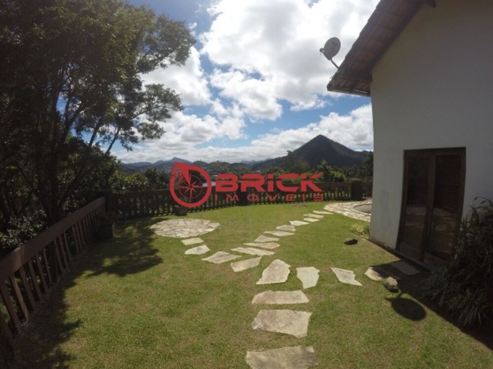 Casa à venda com 4 quartos, 480m² - Foto 1
