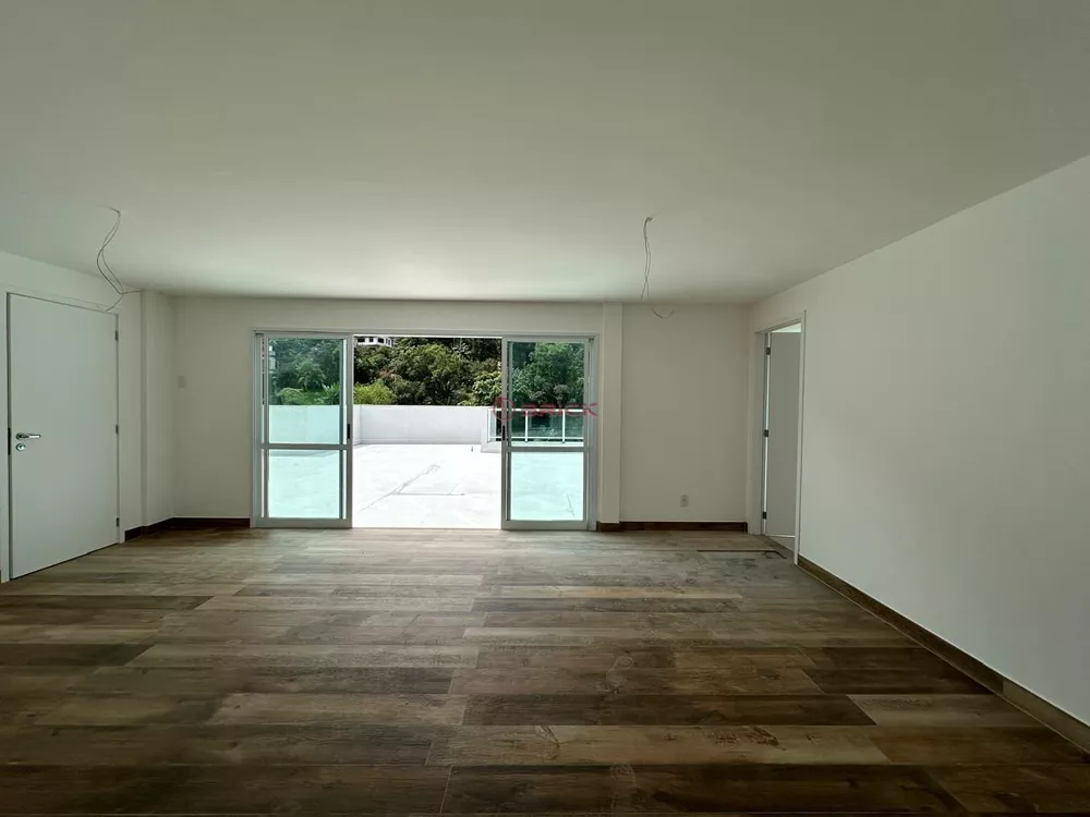 Cobertura à venda com 2 quartos, 121m² - Foto 4