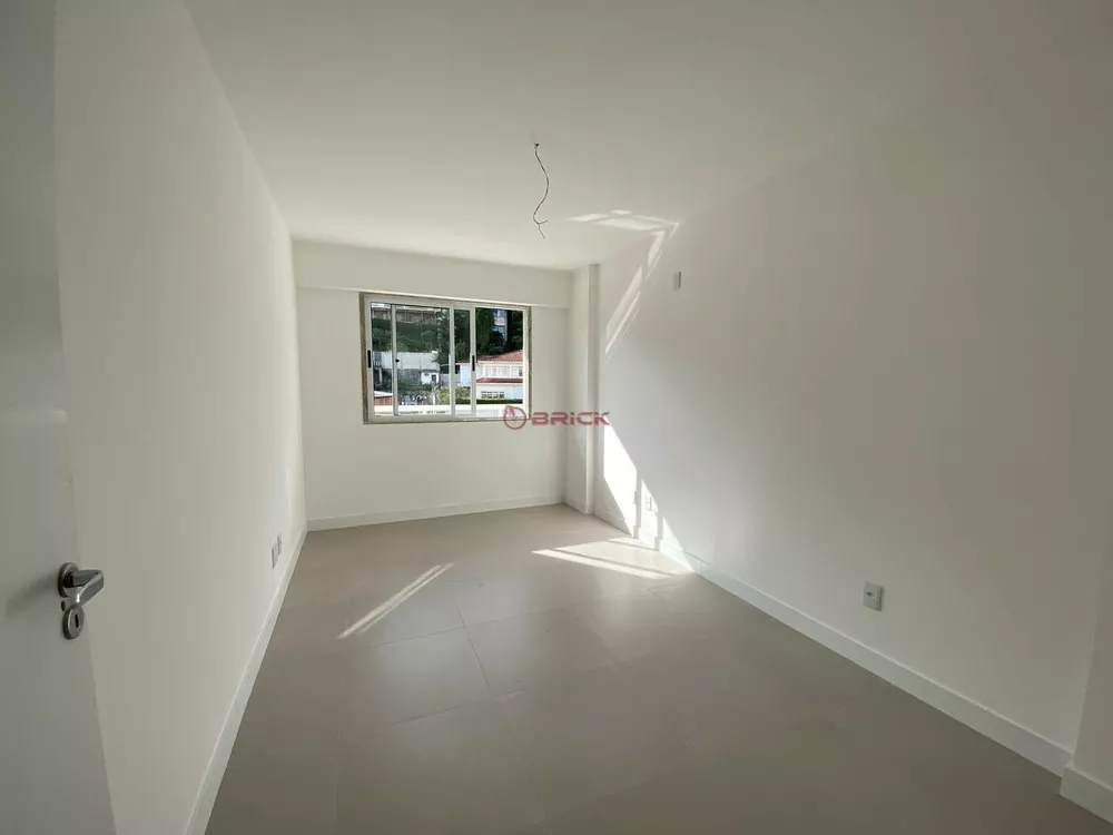 Apartamento à venda com 2 quartos, 68m² - Foto 6