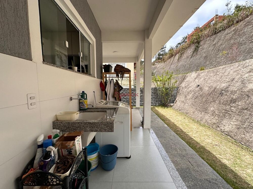 Casa à venda com 3 quartos, 102m² - Foto 3