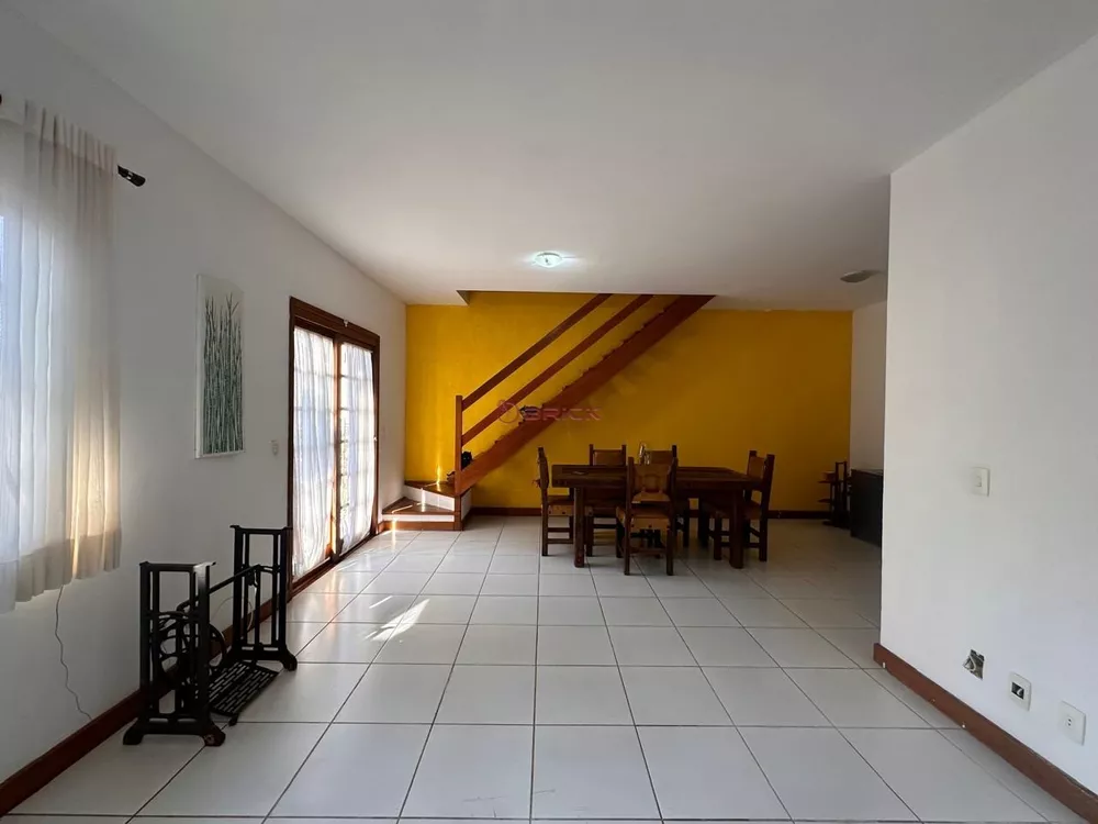 Casa à venda com 4 quartos, 120m² - Foto 4