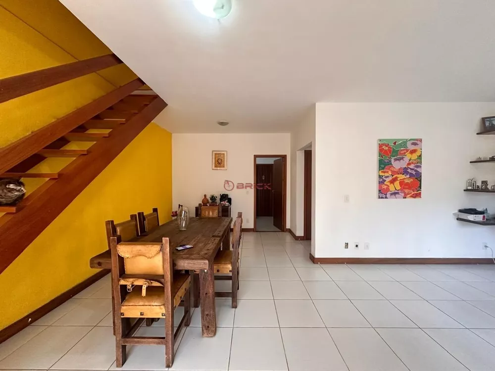 Casa à venda com 4 quartos, 120m² - Foto 3