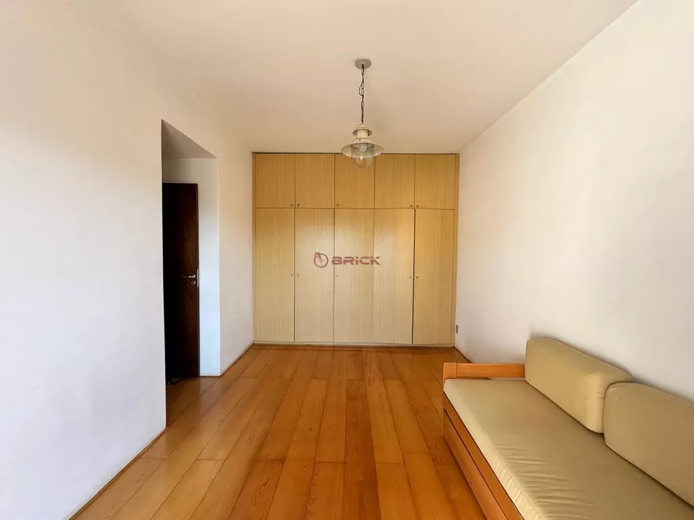 Apartamento à venda com 2 quartos, 72m² - Foto 11