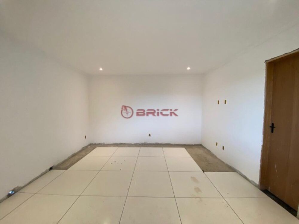 Casa à venda com 3 quartos, 175m² - Foto 1