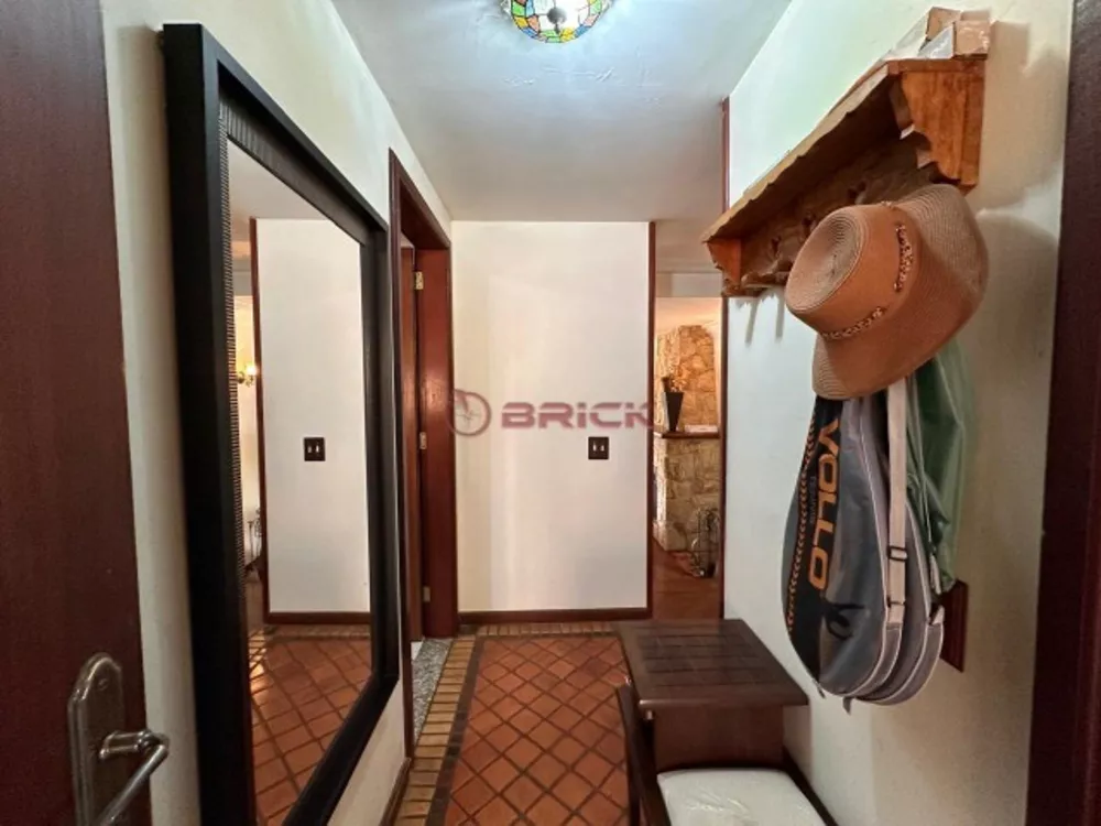 Casa à venda com 4 quartos, 326m² - Foto 13