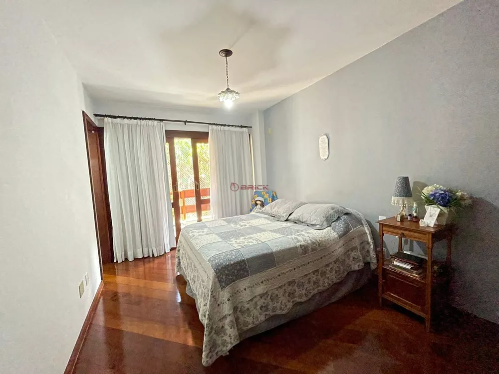 Apartamento à venda com 4 quartos, 164m² - Foto 15