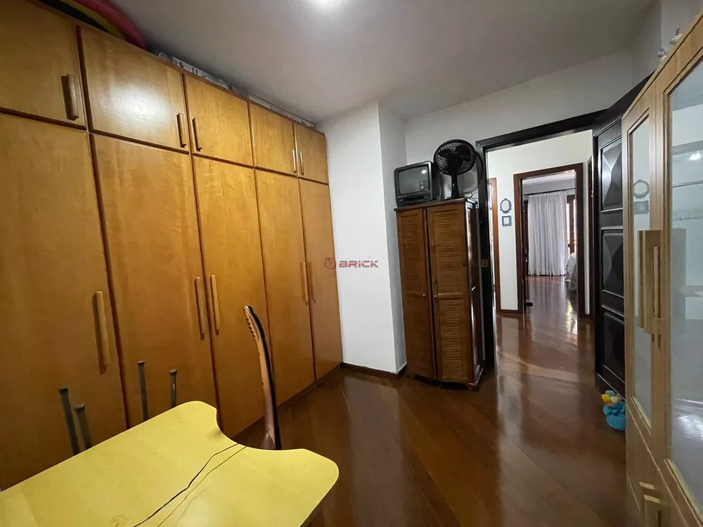 Apartamento à venda com 4 quartos, 164m² - Foto 18