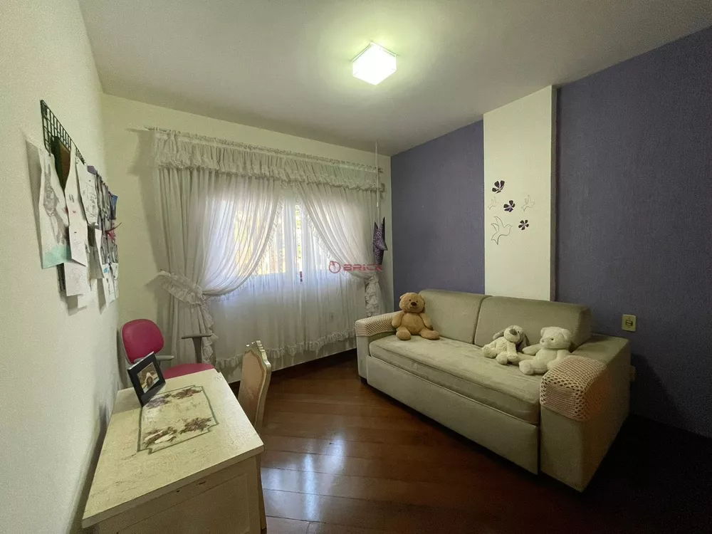 Apartamento à venda com 4 quartos, 164m² - Foto 17