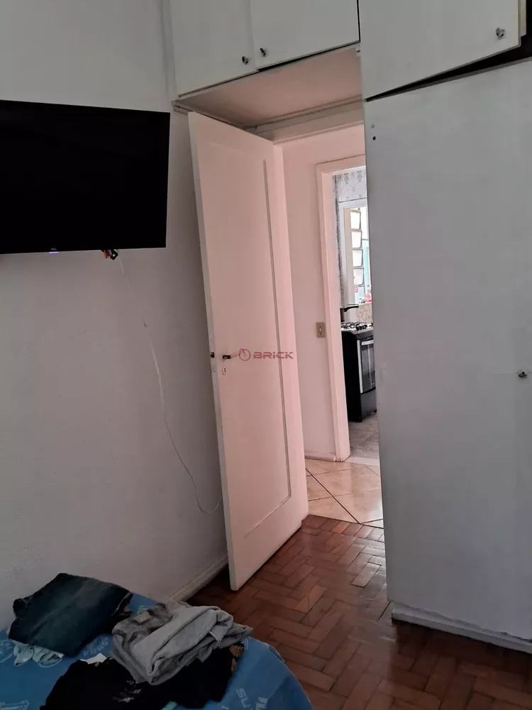 Apartamento à venda com 2 quartos, 65m² - Foto 3