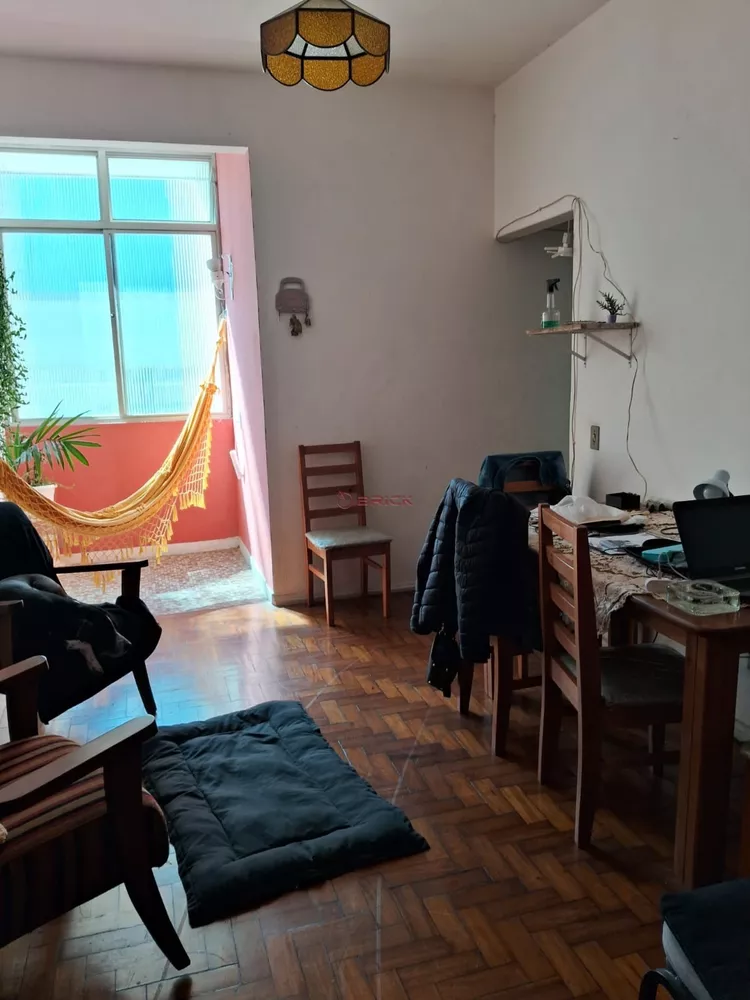 Apartamento à venda com 2 quartos, 65m² - Foto 1