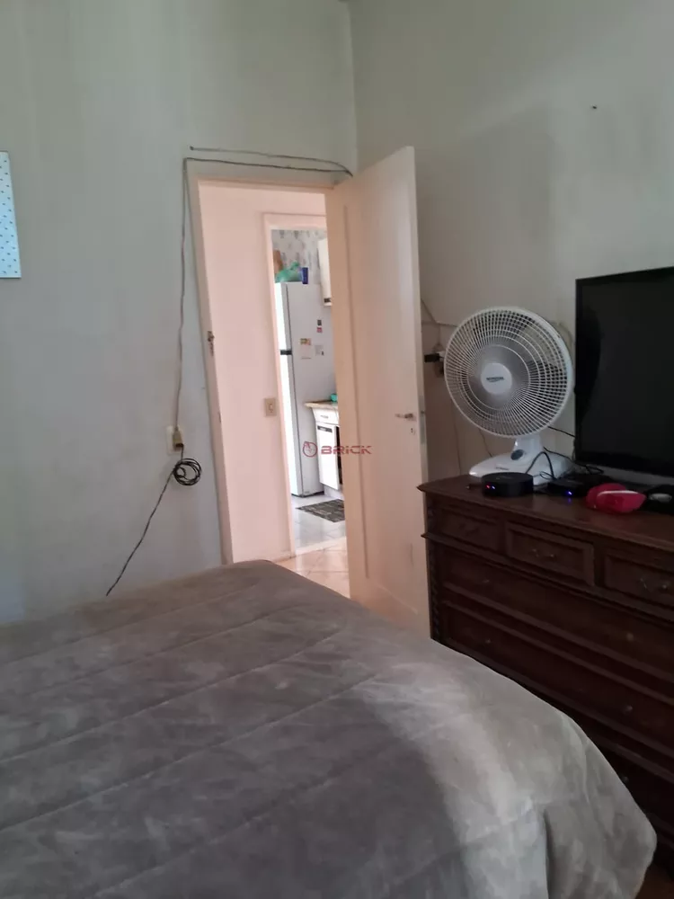 Apartamento à venda com 2 quartos, 65m² - Foto 4