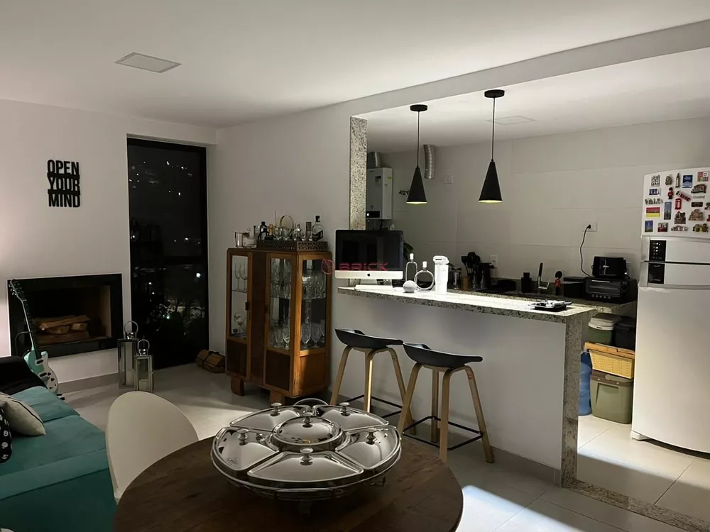 Apartamento à venda com 3 quartos, 77m² - Foto 3