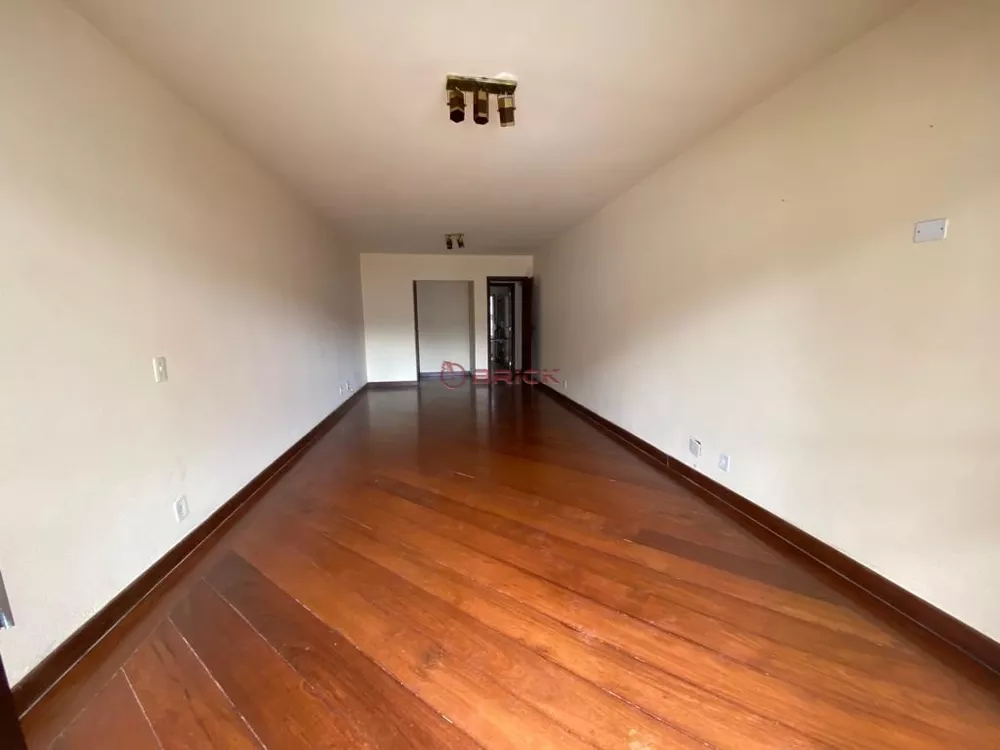 Apartamento à venda com 2 quartos, 90m² - Foto 2