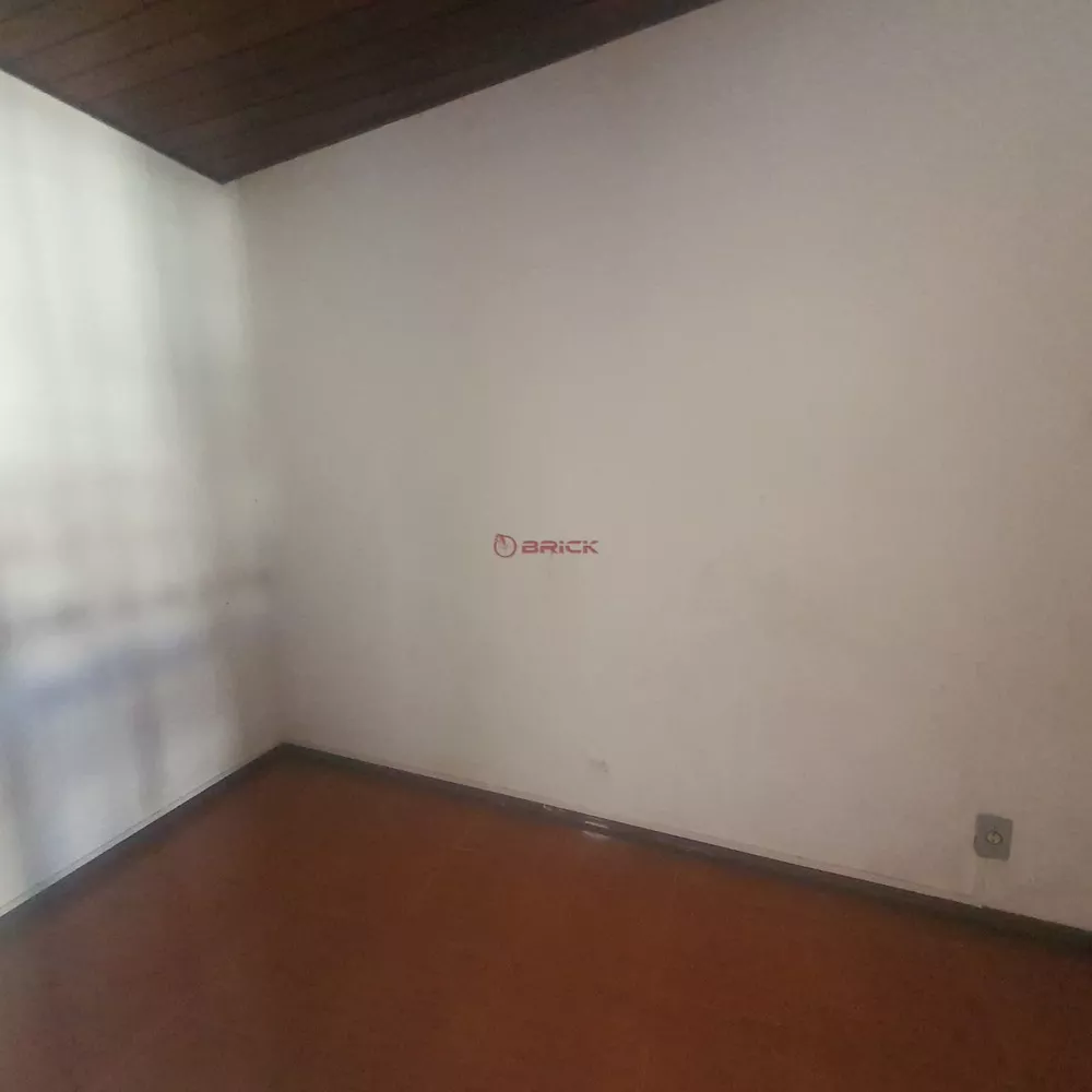 Casa à venda com 5 quartos, 600m² - Foto 3