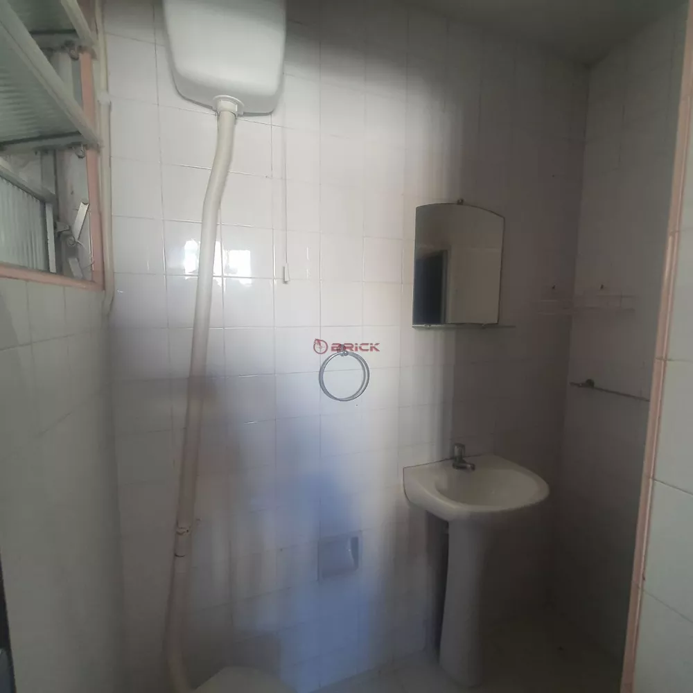 Casa à venda com 5 quartos, 600m² - Foto 4