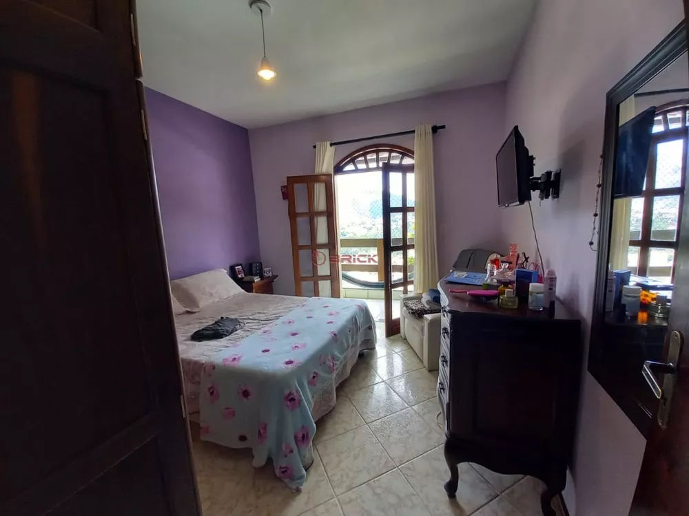 Casa à venda com 3 quartos, 150m² - Foto 3