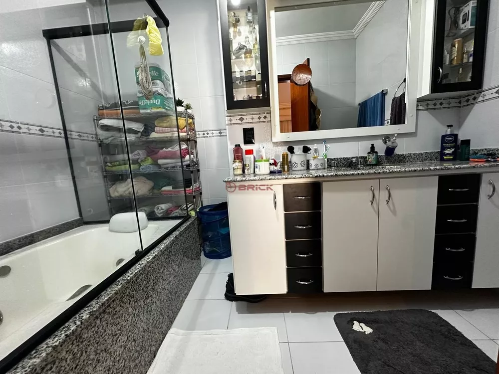 Casa à venda com 4 quartos, 379m² - Foto 12