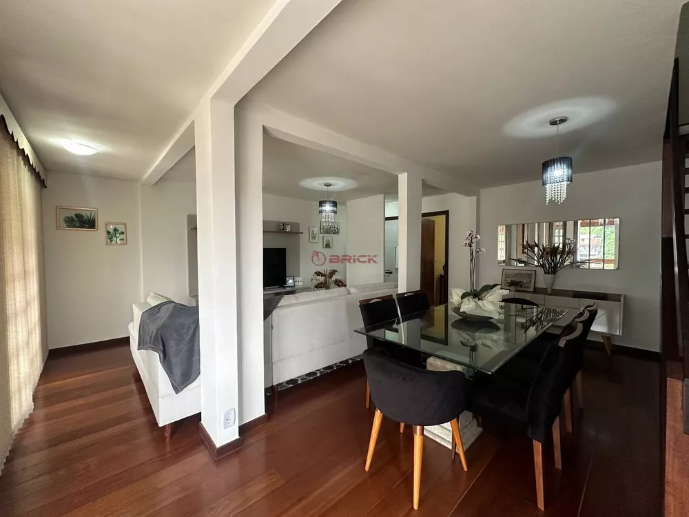 Casa à venda com 3 quartos, 160m² - Foto 3