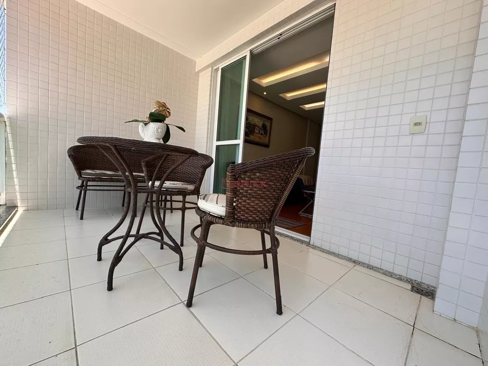 Apartamento à venda com 3 quartos, 113m² - Foto 1