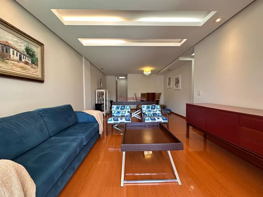 Apartamento à venda com 3 quartos, 113m² - Foto 2