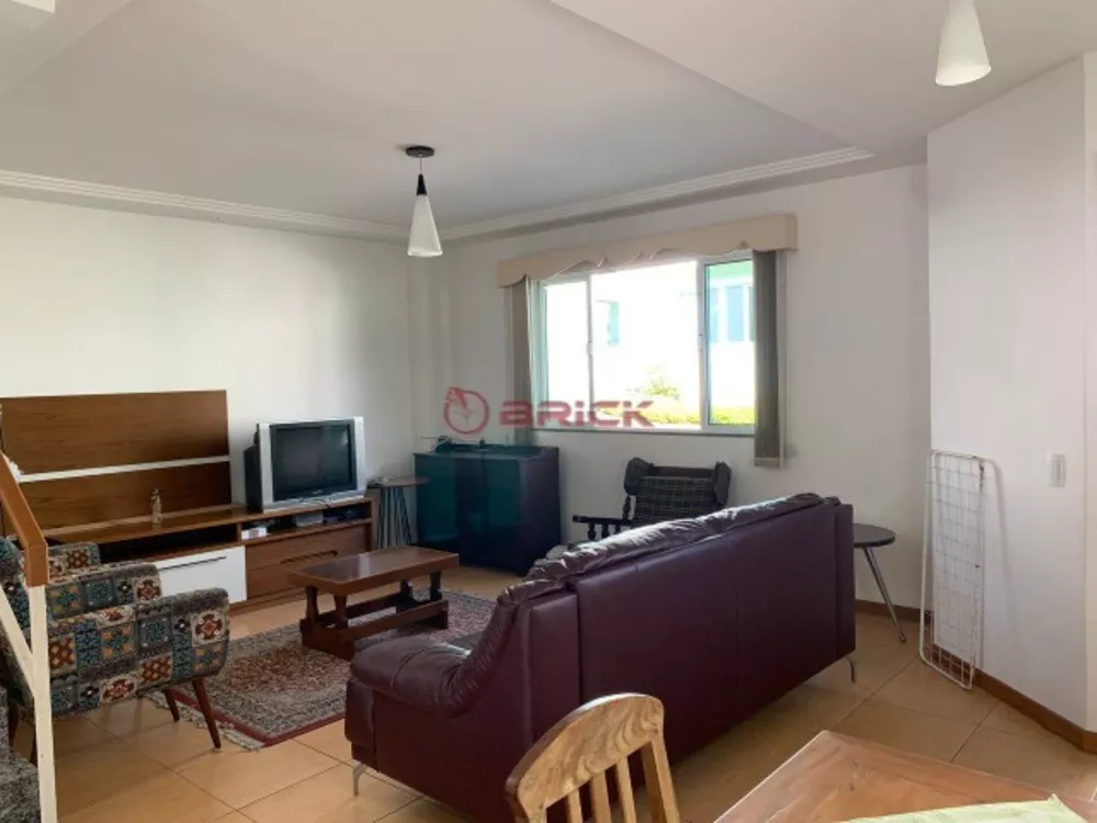 Casa à venda com 4 quartos, 138m² - Foto 4