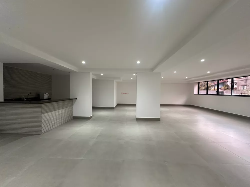 Apartamento à venda com 3 quartos, 150m² - Foto 4