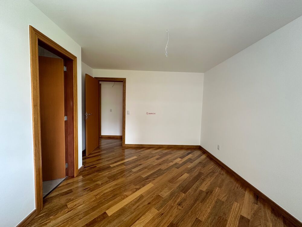 Apartamento à venda com 3 quartos, 150m² - Foto 6