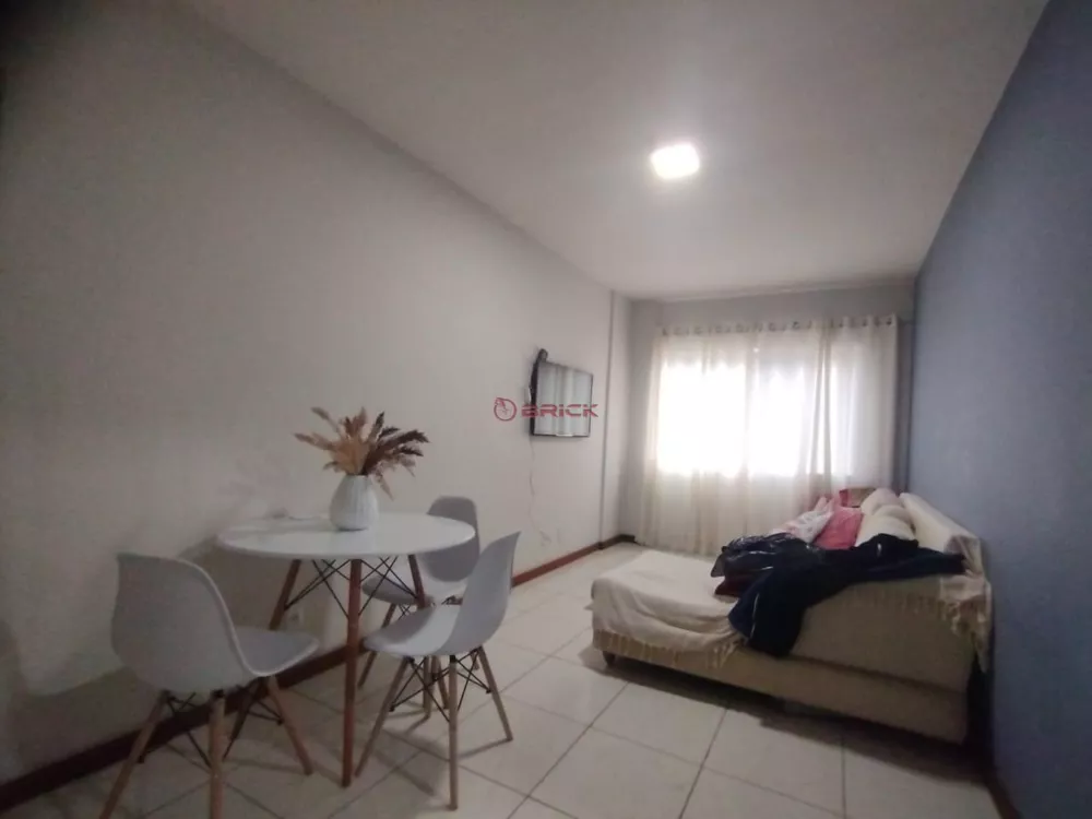 Apartamento à venda com 1 quarto, 43m² - Foto 2