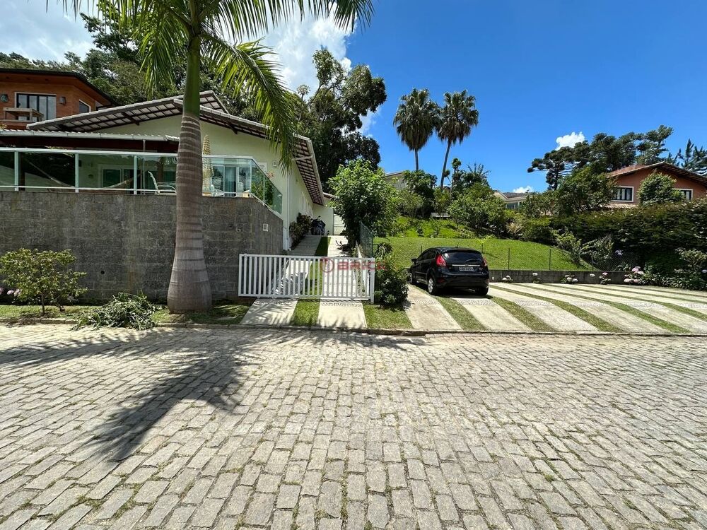 Casa à venda com 3 quartos, 142m² - Foto 8
