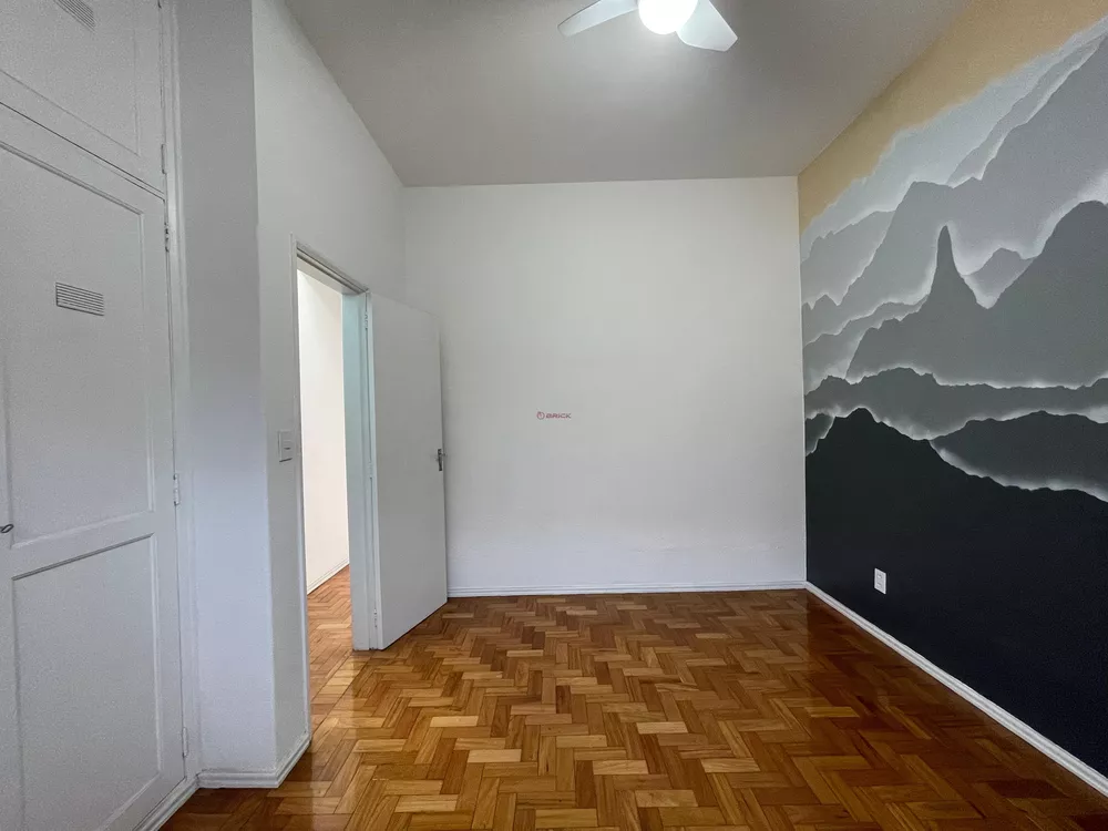 Apartamento à venda com 1 quarto, 32m² - Foto 6