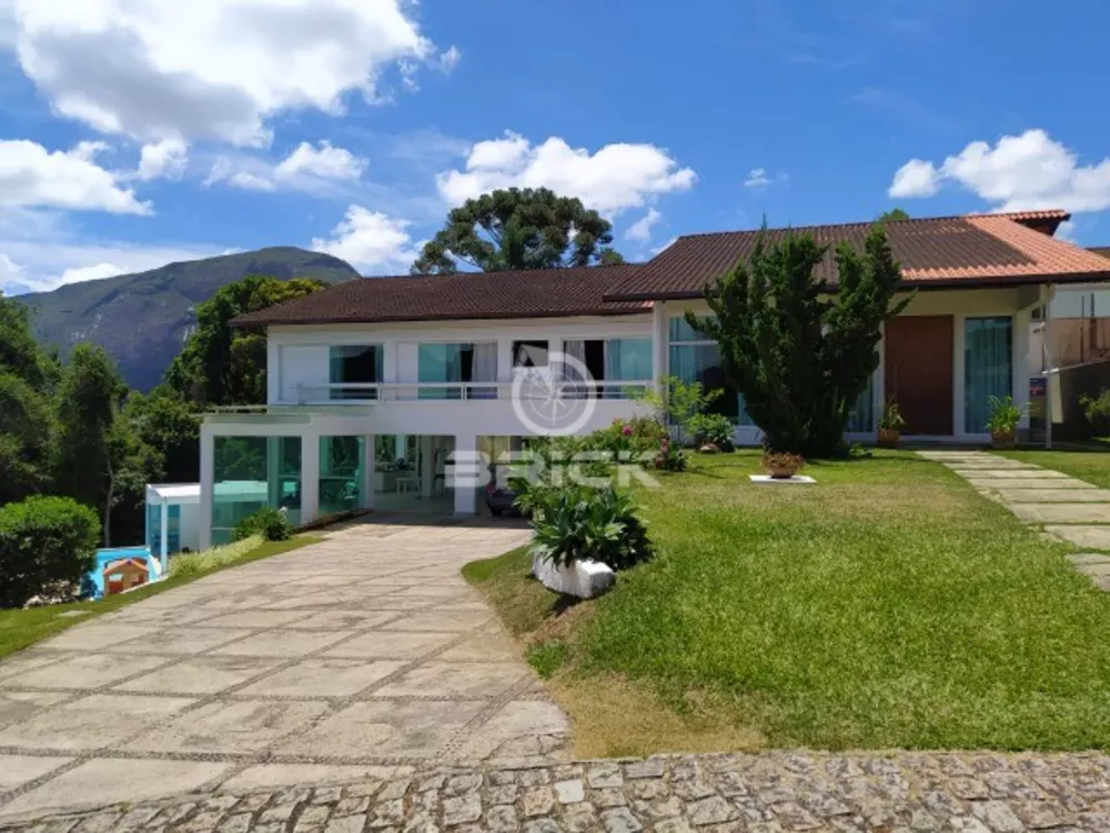 Casa à venda com 6 quartos, 501m² - Foto 1