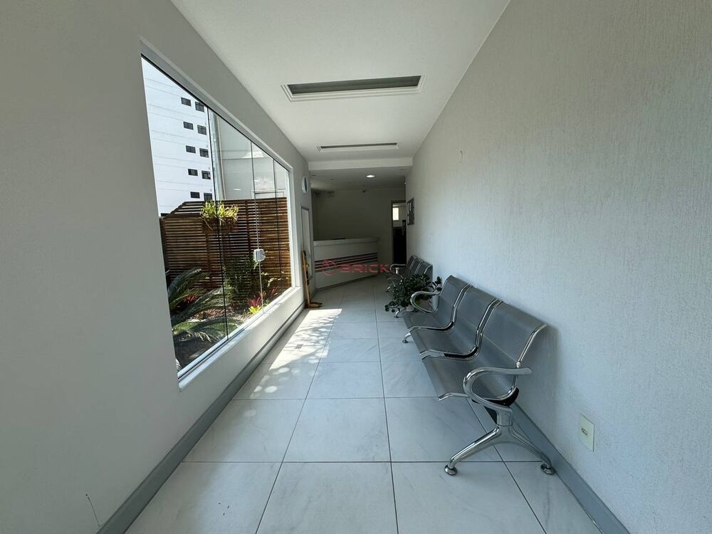 Prédio Inteiro à venda e aluguel com 1 quarto, 600m² - Foto 2