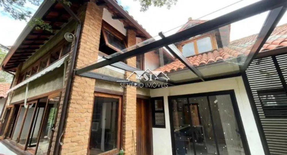 Casa, 4 quartos, 243 m² - Foto 2