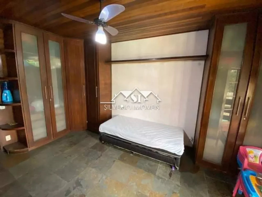 Casa, 5 quartos, 225 m² - Foto 2