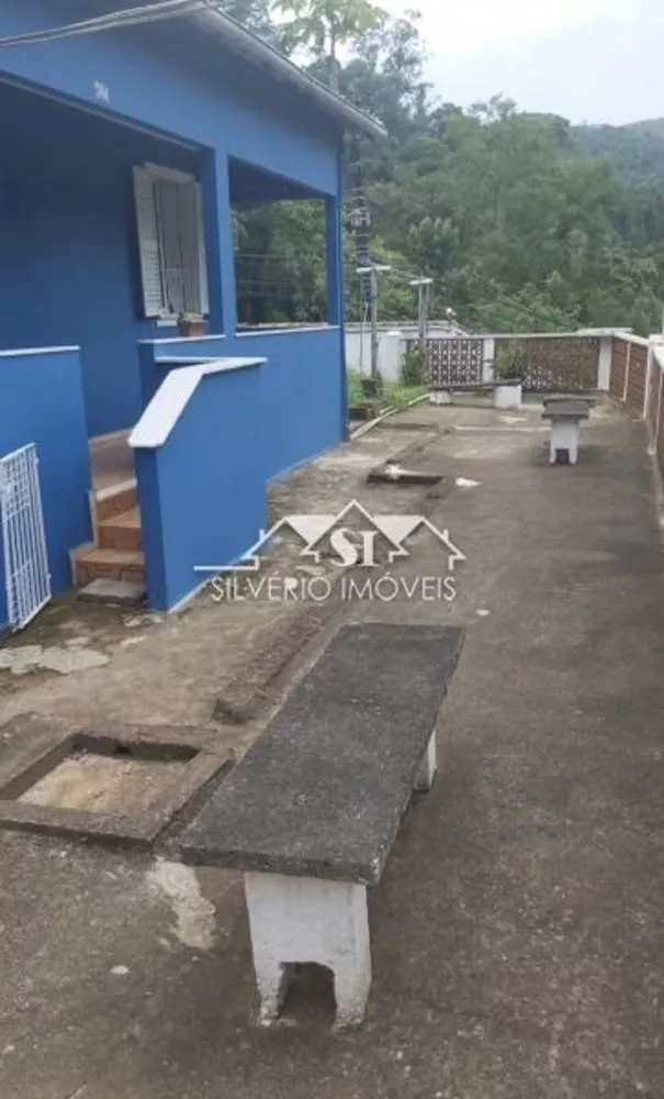 Casa, 4 quartos, 145 m² - Foto 1