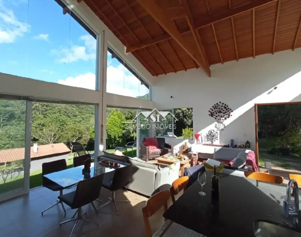Casa, 3 quartos, 262 m² - Foto 1