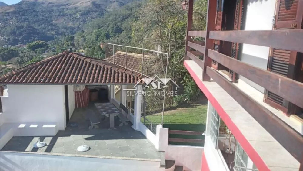 Casa, 3 quartos, 250 m² - Foto 1