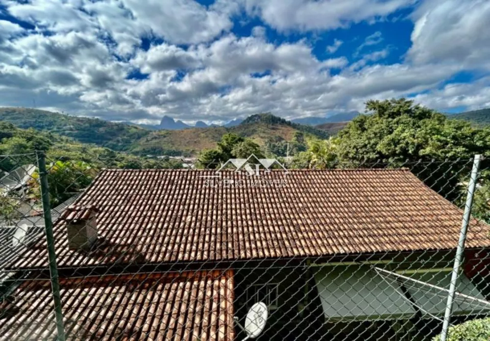 Casa, 4 quartos, 240 m² - Foto 2