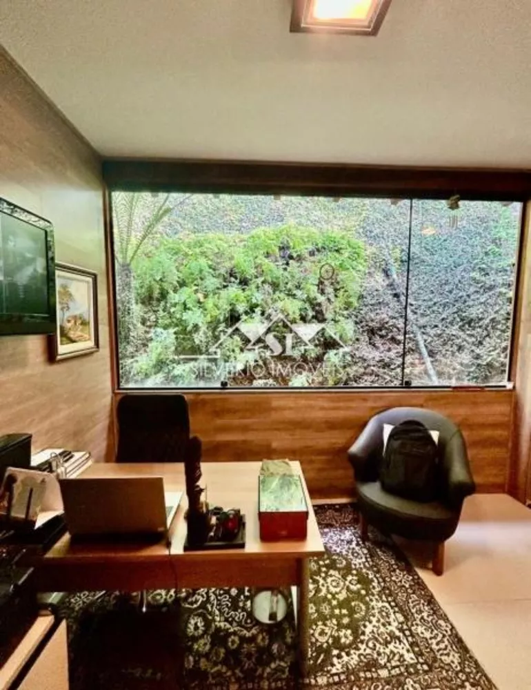 Casa, 4 quartos, 240 m² - Foto 16