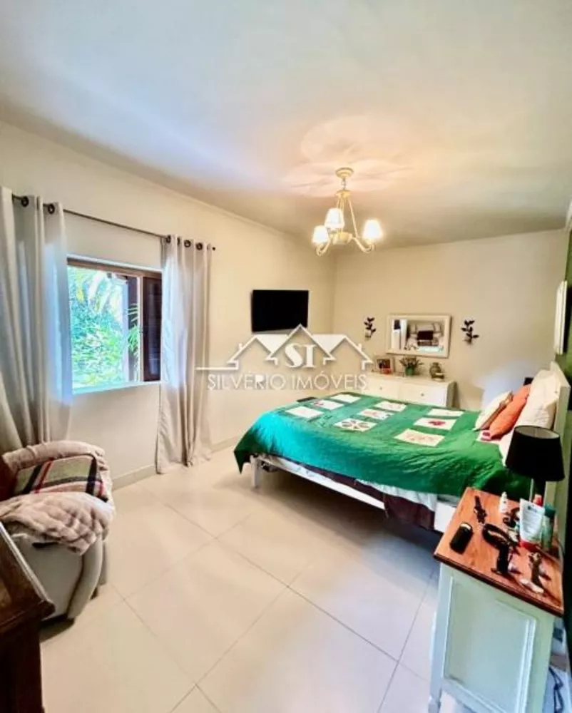 Casa, 4 quartos, 240 m² - Foto 27