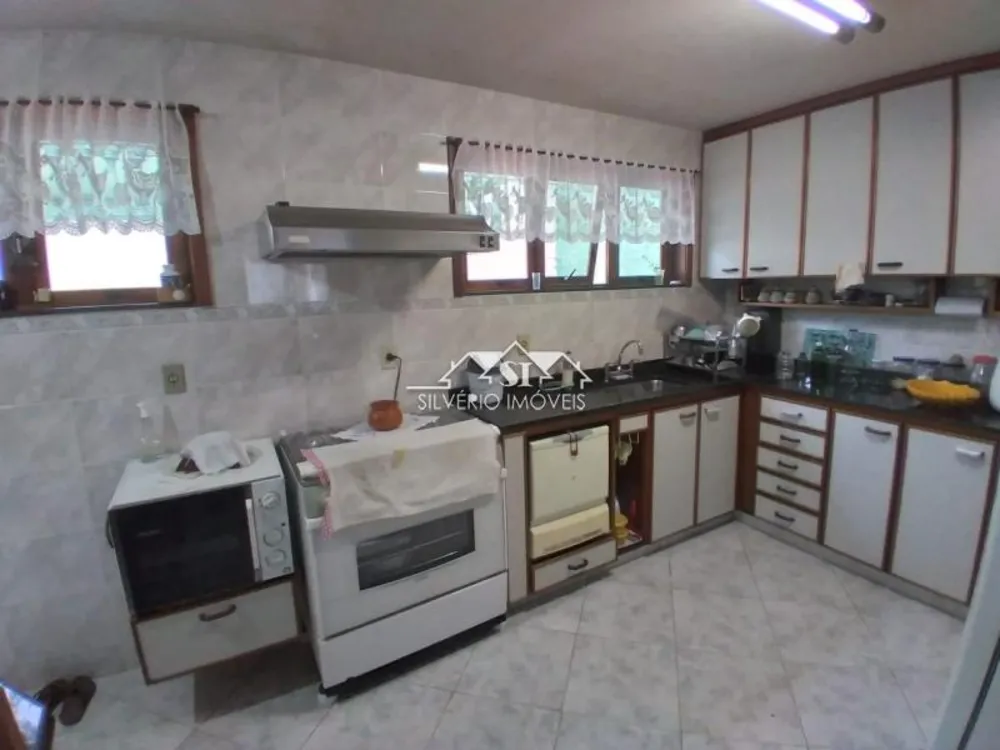 Casa, 3 quartos, 256 m² - Foto 13