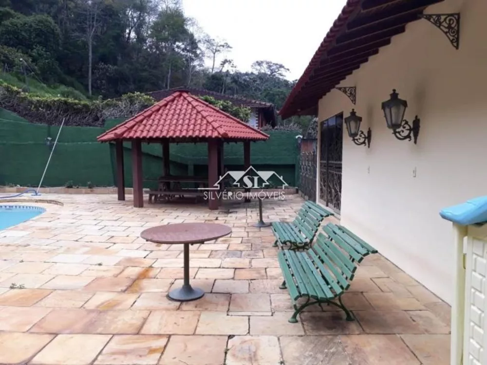 Casa, 4 quartos, 288 m² - Foto 2