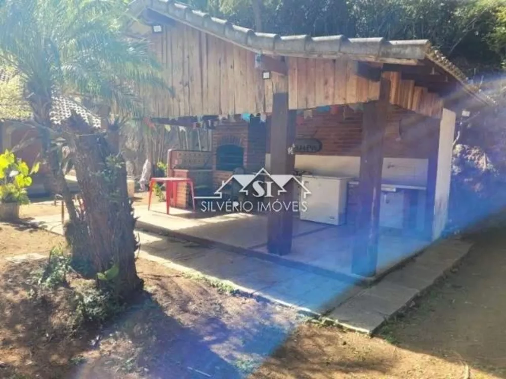 Casa, 4 quartos, 180 m² - Foto 1