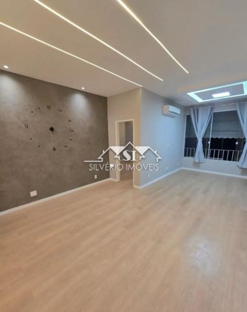 Apartamento à venda com 3 quartos, 120m² - Foto 1